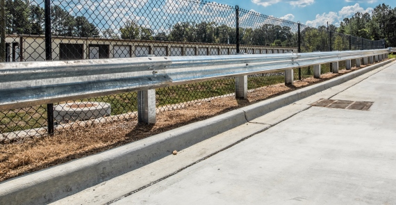 guard_rail_chain_link_fence_1